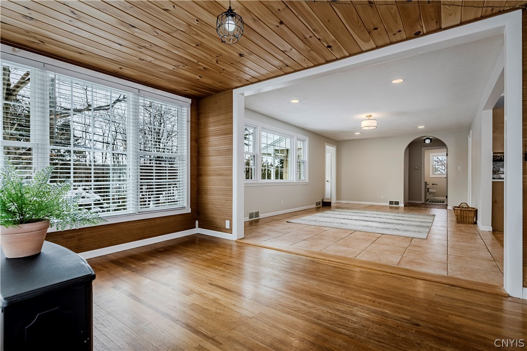 63 Higby Road Utica, NY 13501 - Photo 8 of 41