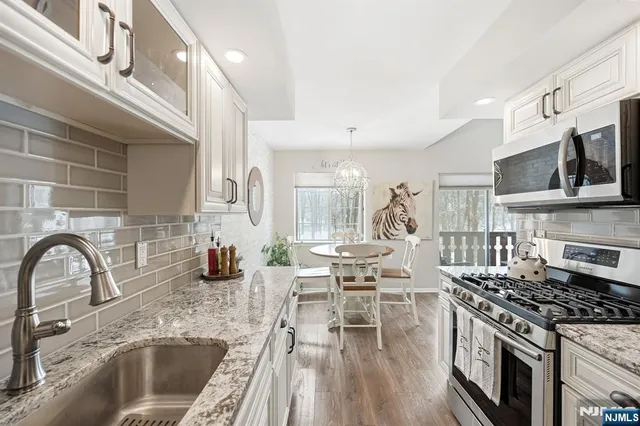 $489,900 | 3811 Melville Court, Mahwah, NJ 07430