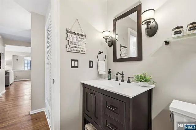 $489,900 | 3811 Melville Court, Mahwah, NJ 07430