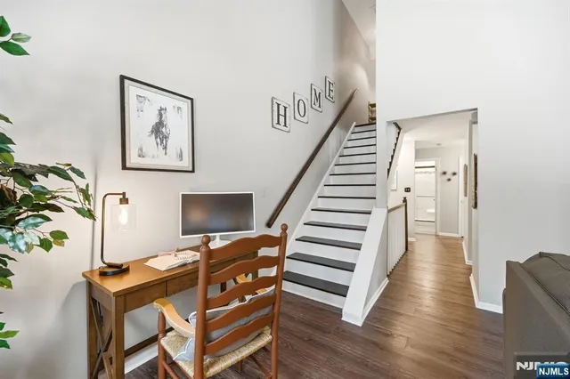 $489,900 | 3811 Melville Court, Mahwah, NJ 07430