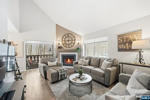 $489,900 | 3811 Melville Court, Mahwah, NJ 07430