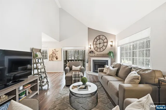 $489,900 | 3811 Melville Court, Mahwah, NJ 07430