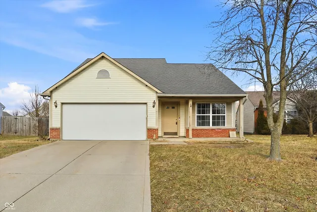 $249,000 | 5218 West Hidden Ridge Court, Indianapolis, IN 46221