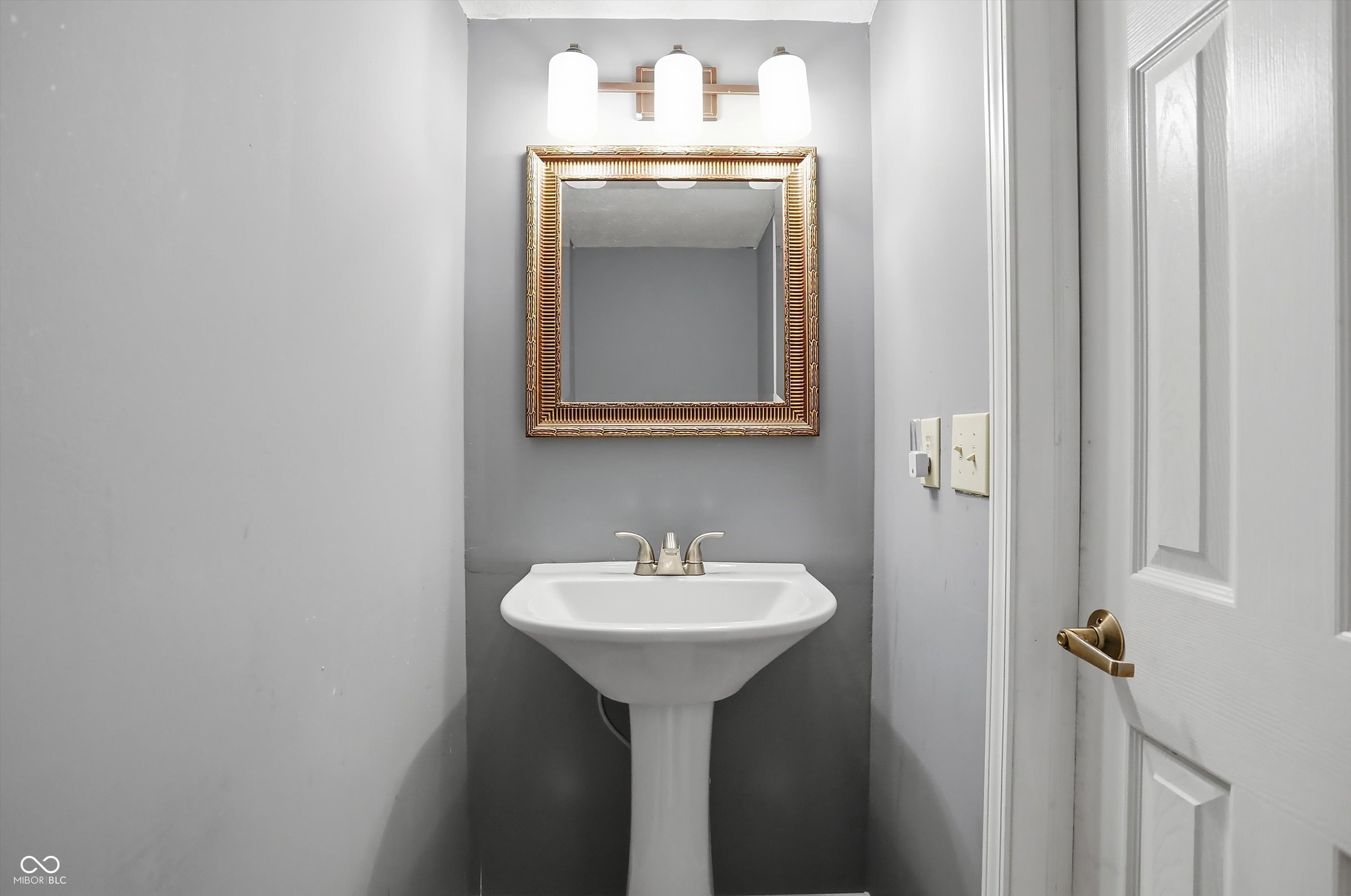 5218 West Hidden Ridge Court Indianapolis, IN 46221 - Photo 20 of 40