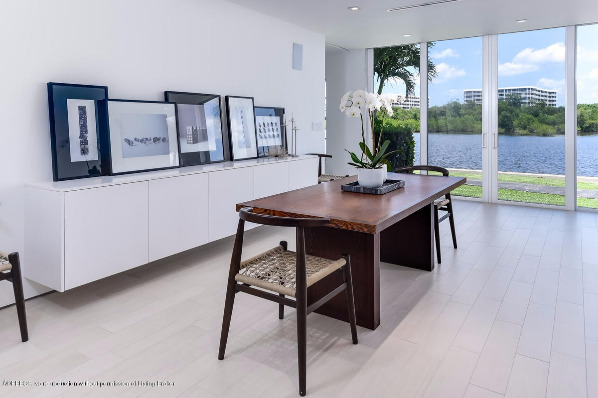 2165 Ibis Isle Road, Unit 4 Palm Beach, FL 33480 - Photo 6 of 11 Dining area/office