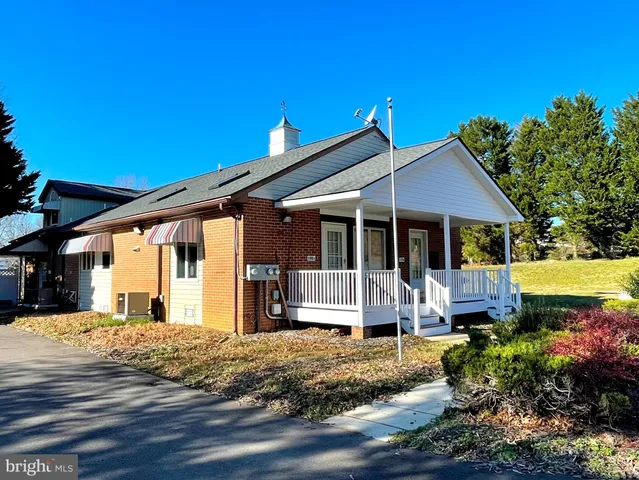 $1,295 | 22322 Greenview Parkway, Unit A, Great Mills, MD 20634