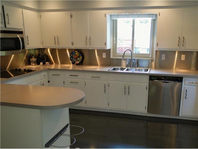 938 Farnham Road Columbus, OH 43220 - Photo 5 of 24 Gallery Image 5