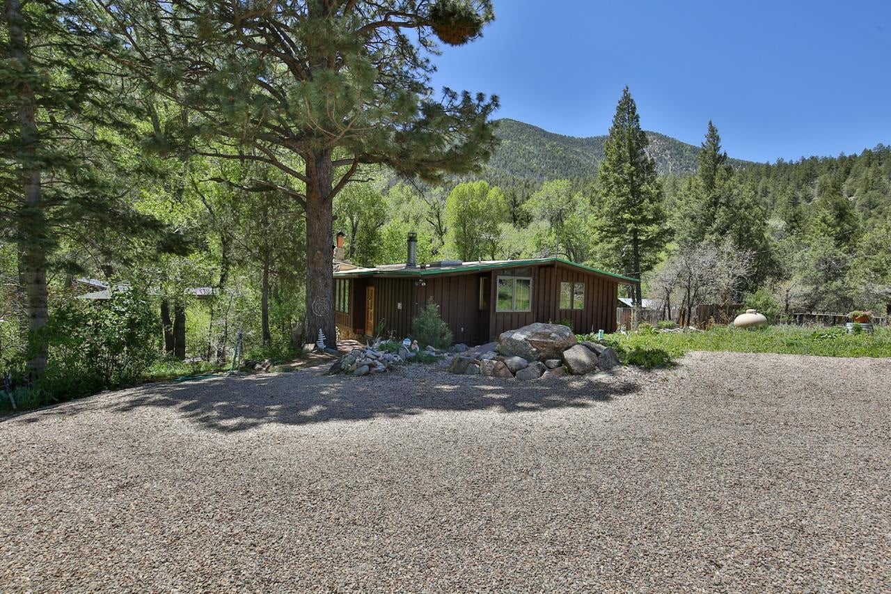 443 Cabresto Creek Road Questa, NM 87556 - Photo 40 of 48