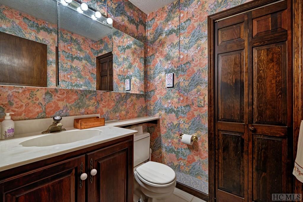 166 Crestwood Road Cashiers, NC 28717 - Photo 8 of 23 Gallery Image 8