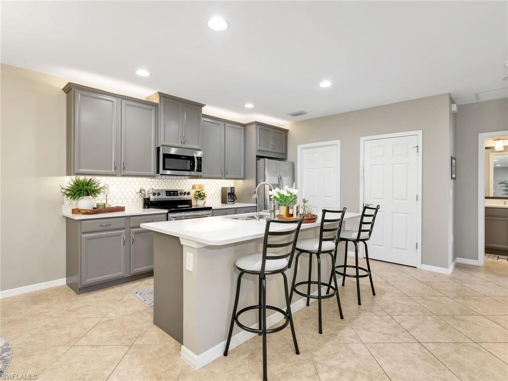 4337 Dutchess Park Road Fort Myers, FL 33916 - Photo 12 of 39