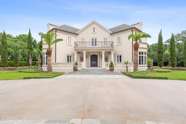 $3,000,000 | 12425 North Marcus Road, Abbeville, LA 70510