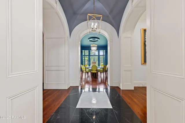 $3,000,000 | 12425 North Marcus Road, Abbeville, LA 70510