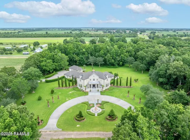 $3,000,000 | 12425 North Marcus Road, Abbeville, LA 70510