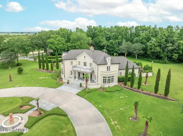 $3,000,000 | 12425 North Marcus Road, Abbeville, LA 70510