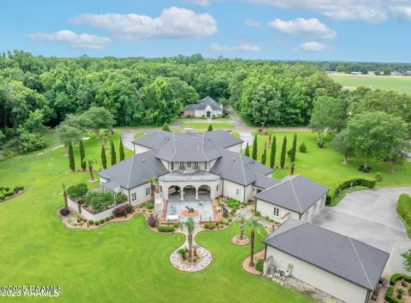 $3,000,000 | 12425 North Marcus Road, Abbeville, LA 70510