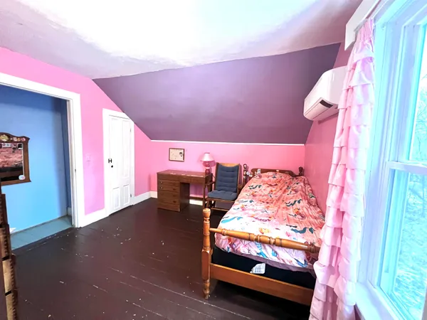 $275,000 | 572 Highway 140, Tinmouth, VT 05773