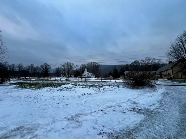 $275,000 | 572 Highway 140, Tinmouth, VT 05773