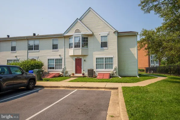 $3,595 | 4801 Berwyn House Road, Unit A4801, College Park, MD 20740