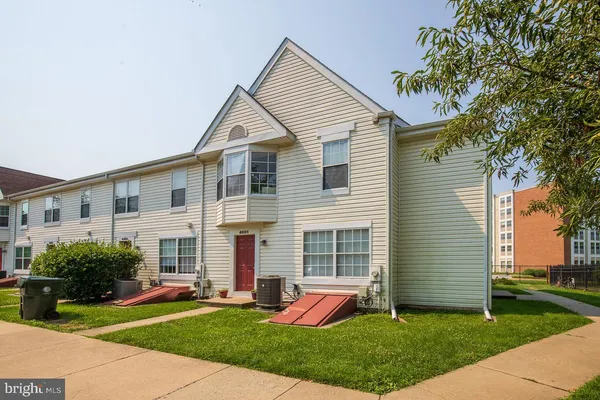 $3,595 | 4801 Berwyn House Road, Unit A4801, College Park, MD 20740