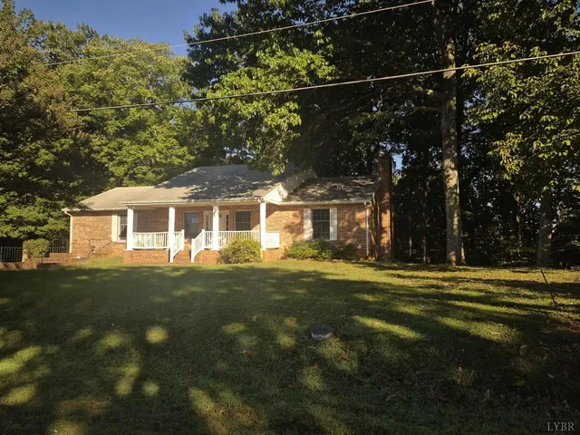$219,000 | 404 Darrell Lane, Hurt, VA 24563