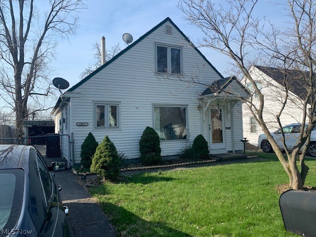 18817 Homeway Road Cleveland, OH 44135 - Photo 1 of 16 Gallery Image 1