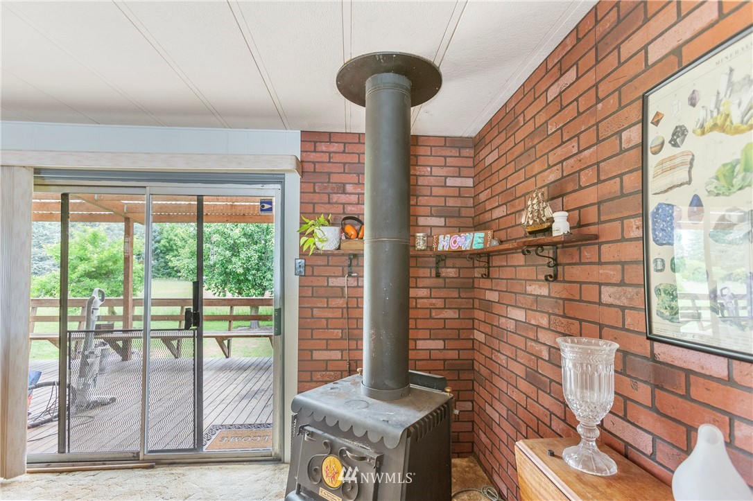 17943 Bennett Road Mount Vernon, WA 98273 - Photo 12 of 25 Gallery Image 12