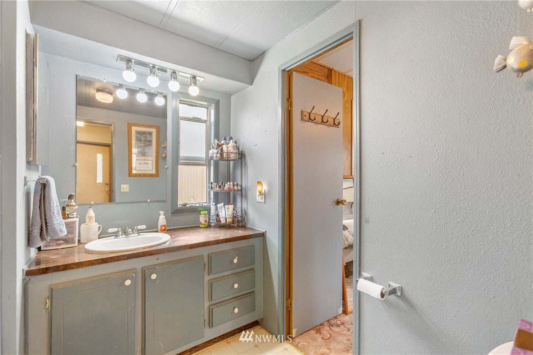 17943 Bennett Road Mount Vernon, WA 98273 - Photo 15 of 25 Gallery Image 15