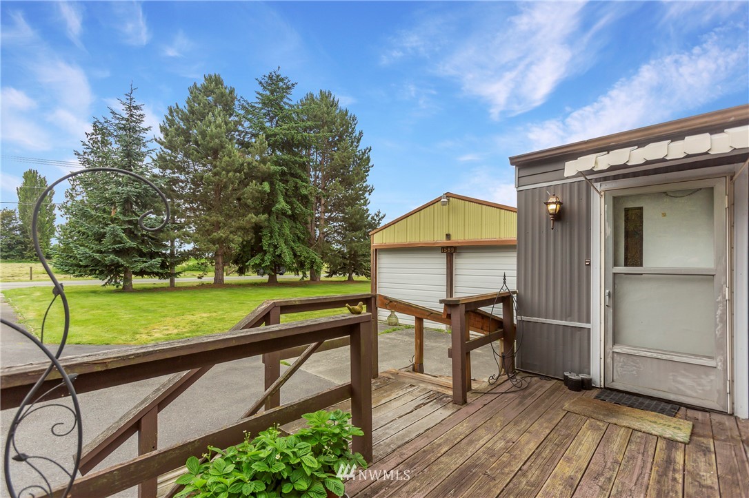 17943 Bennett Road Mount Vernon, WA 98273 - Photo 3 of 25 Gallery Image 3