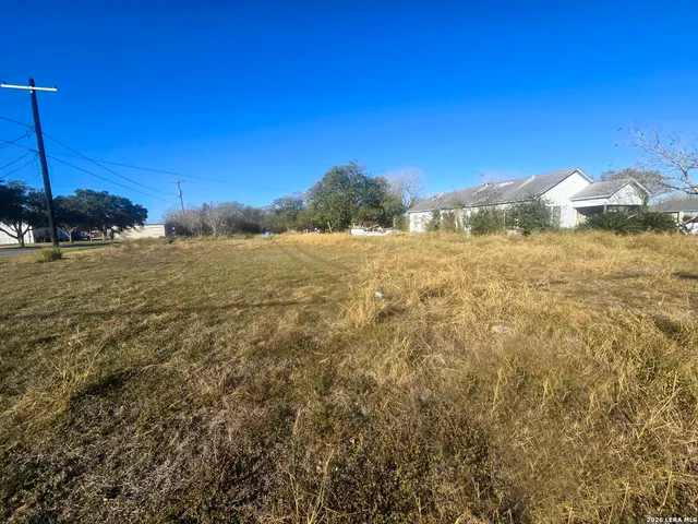 $50,000 | 216 South 7th Street, Skidmore, TX 78389