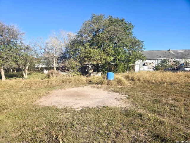 $50,000 | 216 South 7th Street, Skidmore, TX 78389