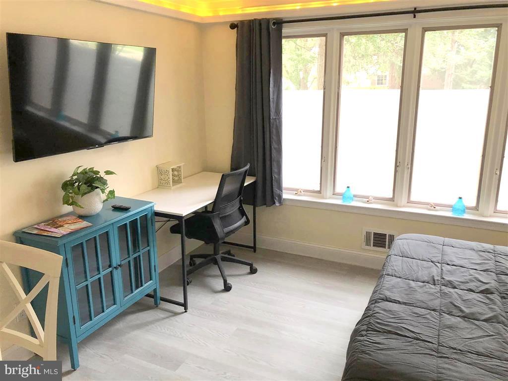 1303 Saddleback Road Pikesville, MD 21208 - Photo 17 of 24