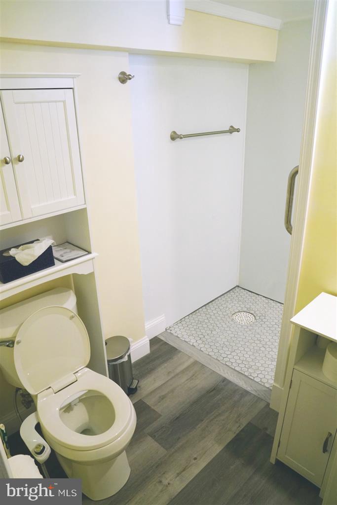 1303 Saddleback Road Pikesville, MD 21208 - Photo 10 of 24