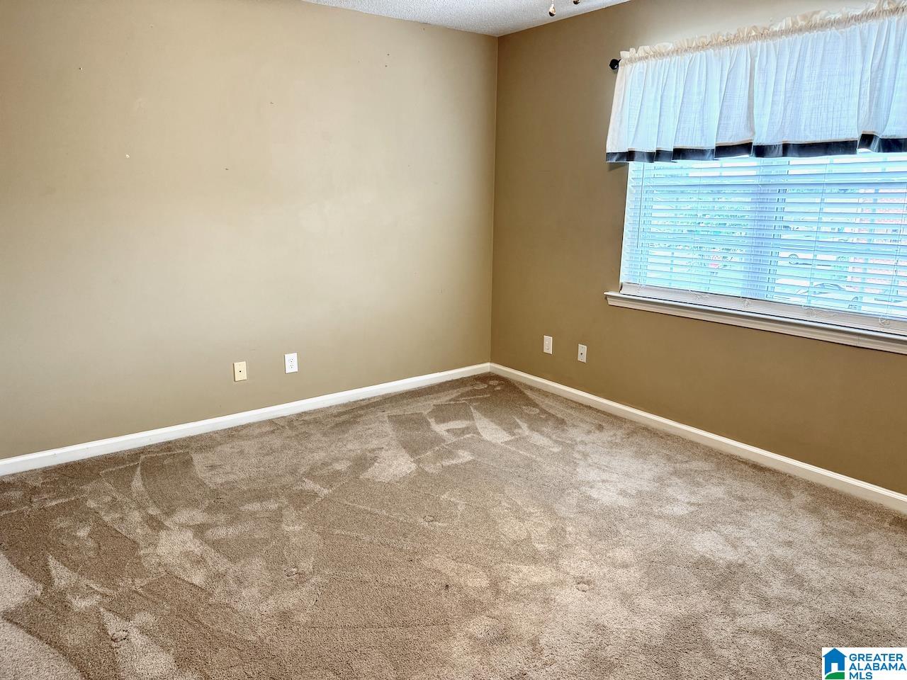 137 Canyon Place Pelham, AL 35124 - Photo 23 of 34