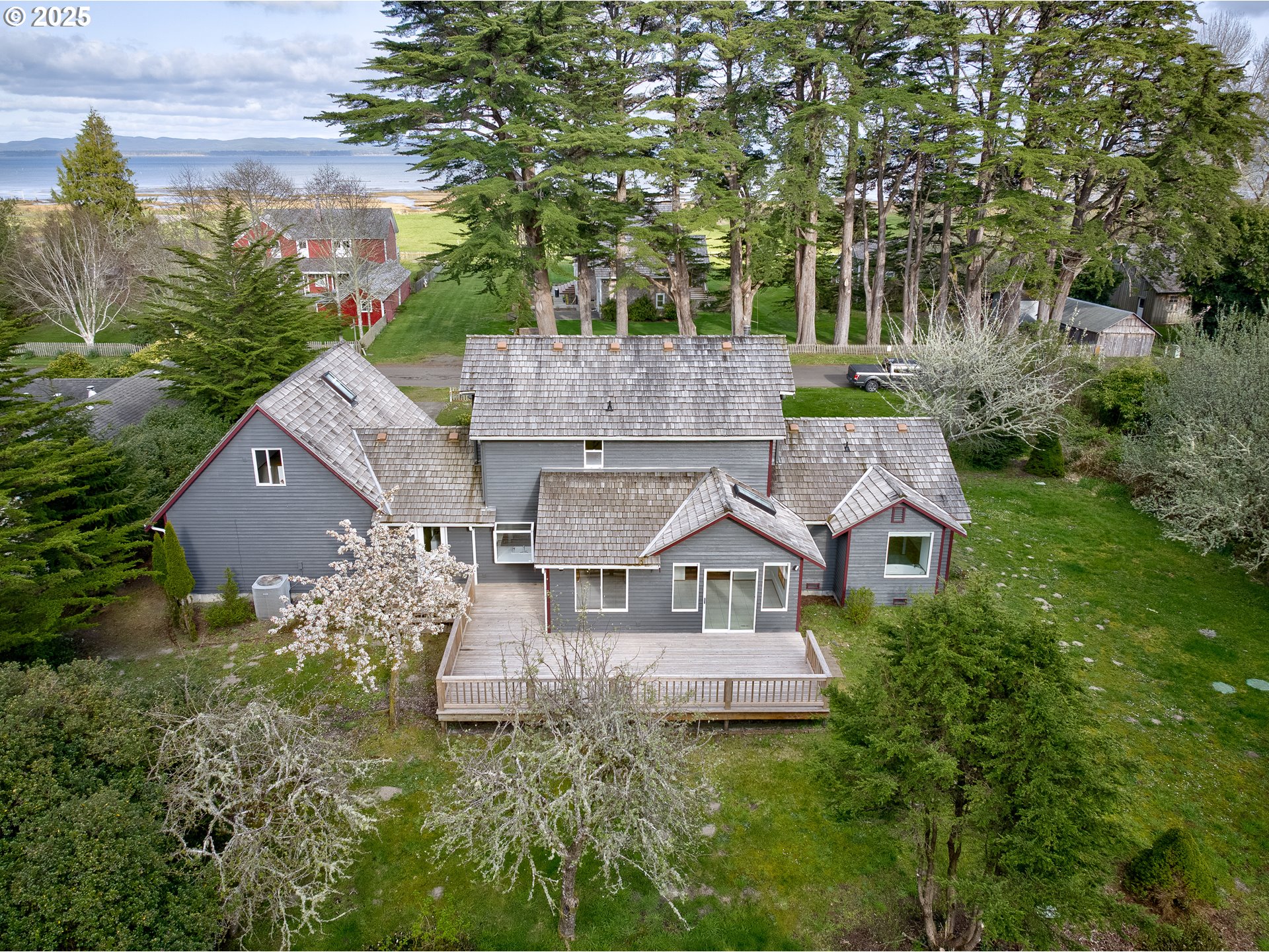 34009 Territory Road Oysterville, WA 98641 - Photo 7 of 39