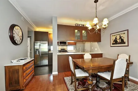 $475,000 | 301 West Scott Street, Unit 204, Chicago, IL 60610