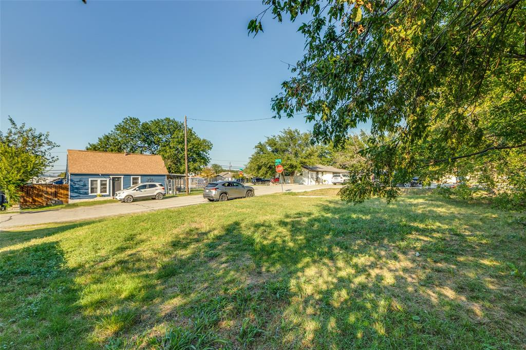 6691 Half Elm Street Frisco, TX 75034 - Photo 8 of 11 a view of an outdoor space and swimming pool
