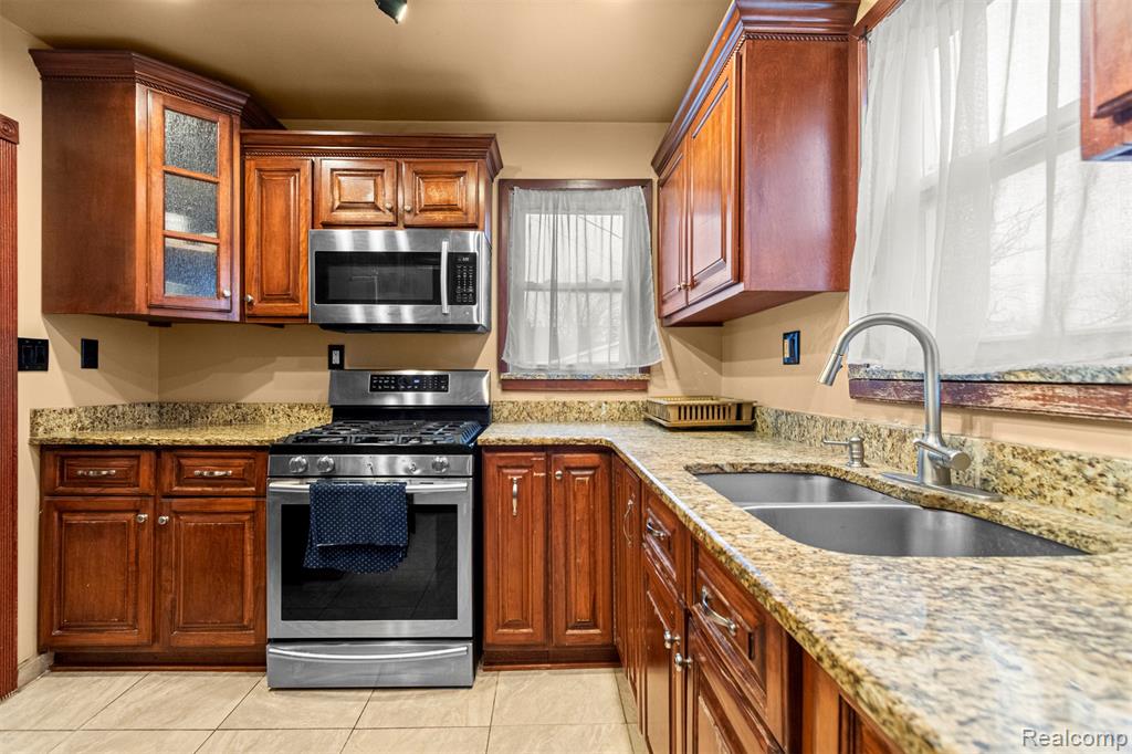 4836 Firestone Street Dearborn, MI 48126 - Photo 10 of 22