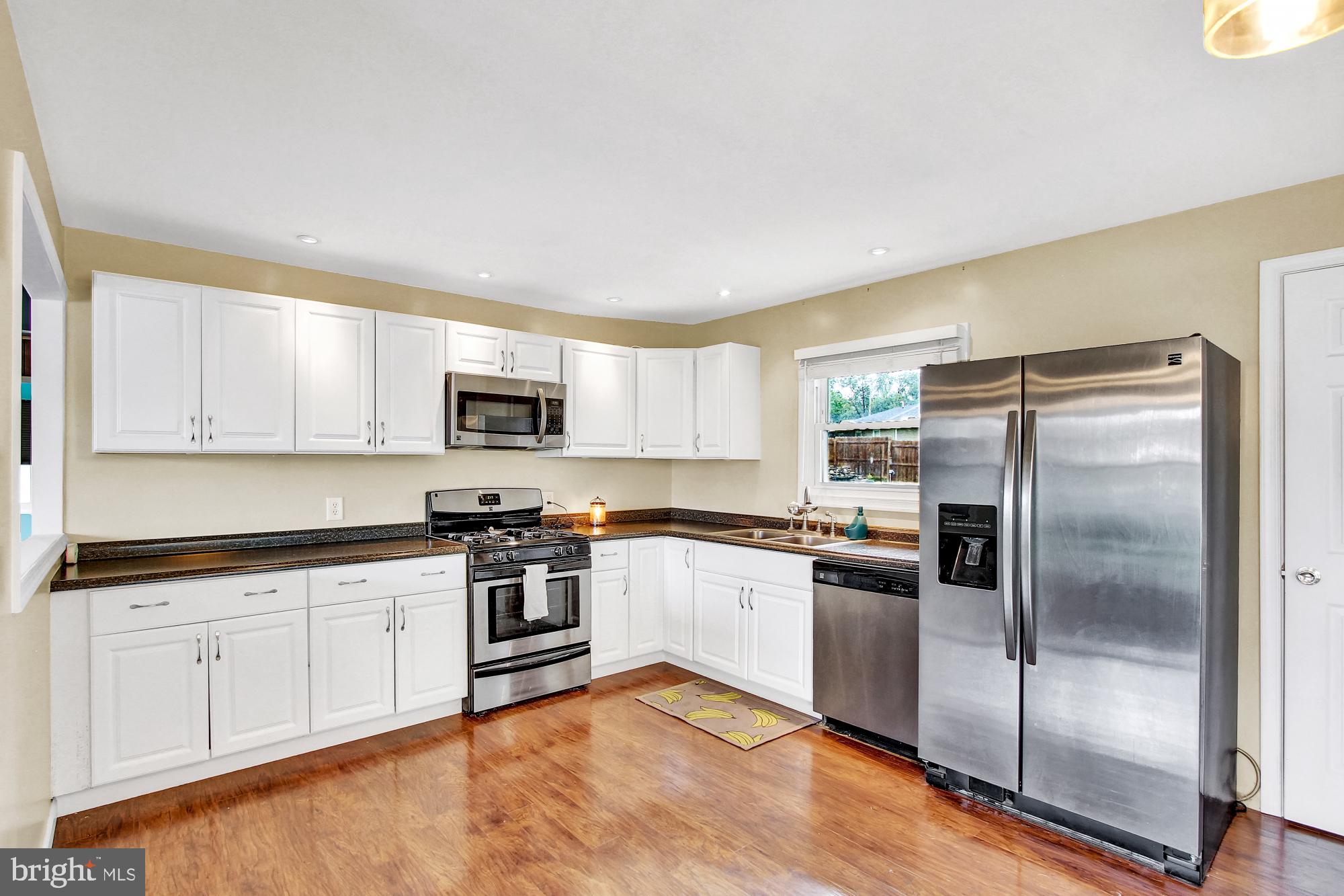 2450 Dunbar Road York, PA 17408 - Photo 8 of 25 A full complement of stainless steel appliances