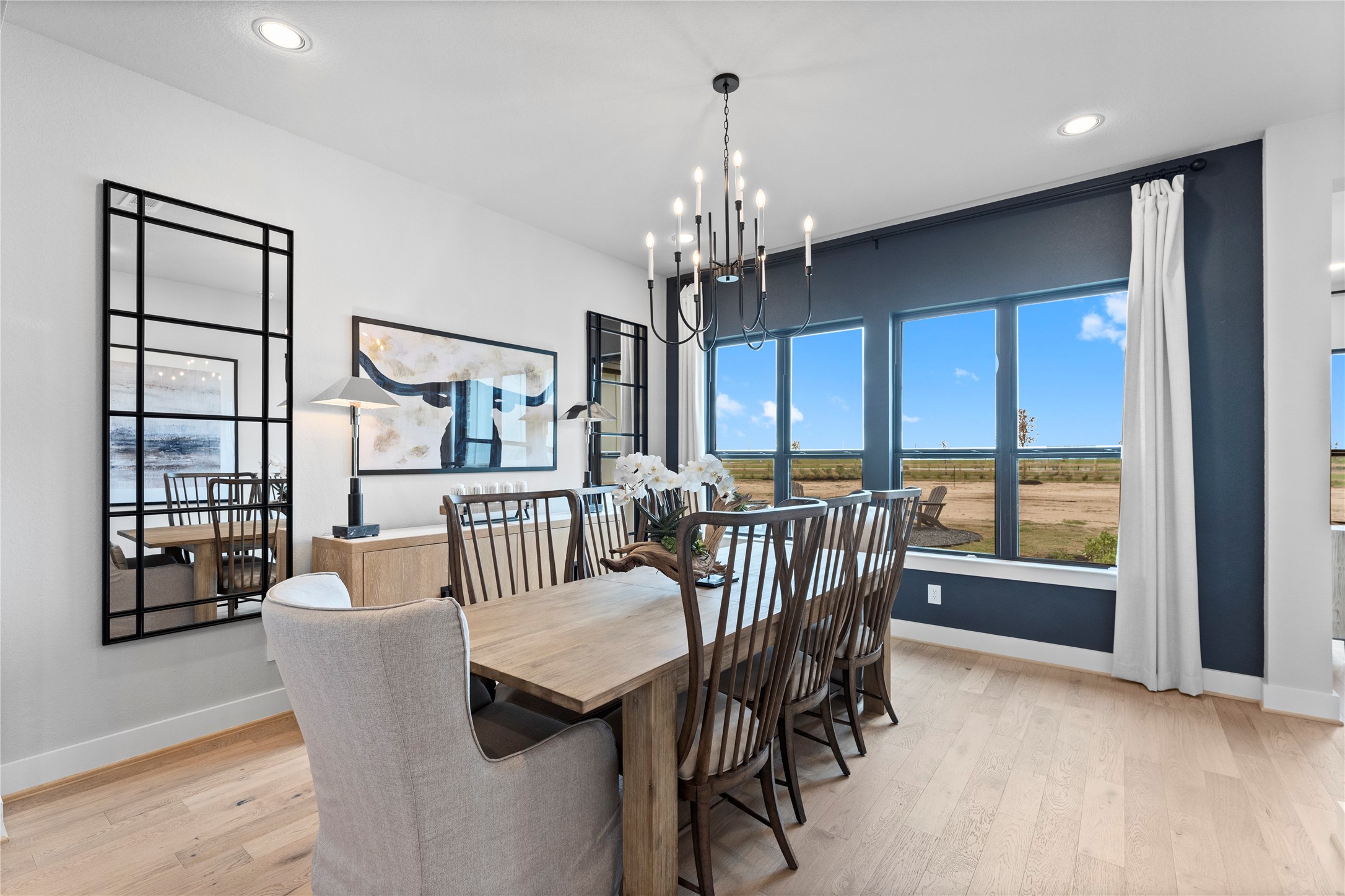 2001 Whispering Oaks Lane Waller, TX 77484 - Photo 13 of 29 Dining Room