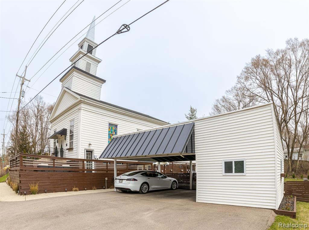 1422 Milmine Road Leonard, MI 48367 - Photo 5 of 84 Gallery Image 5