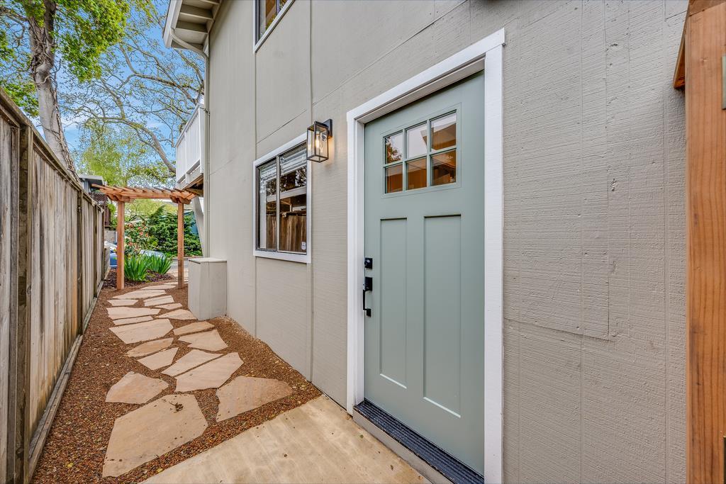 139 Bennett Road Aptos, CA 95003 - Photo 3 of 38 Gallery Image 3
