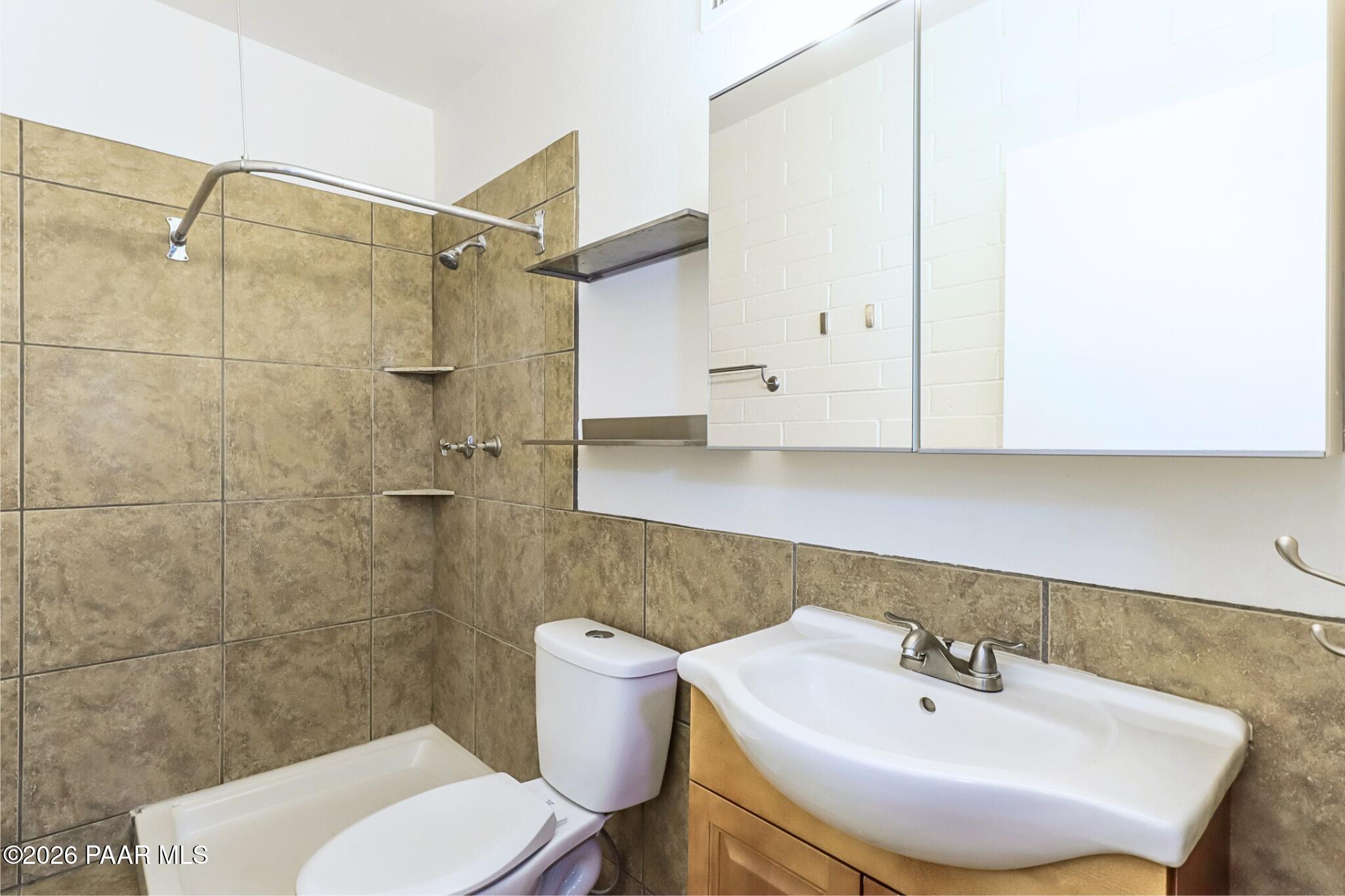 1417 East Fort Lowell Road Tucson, AZ 85719 - Photo 7 of 13 8