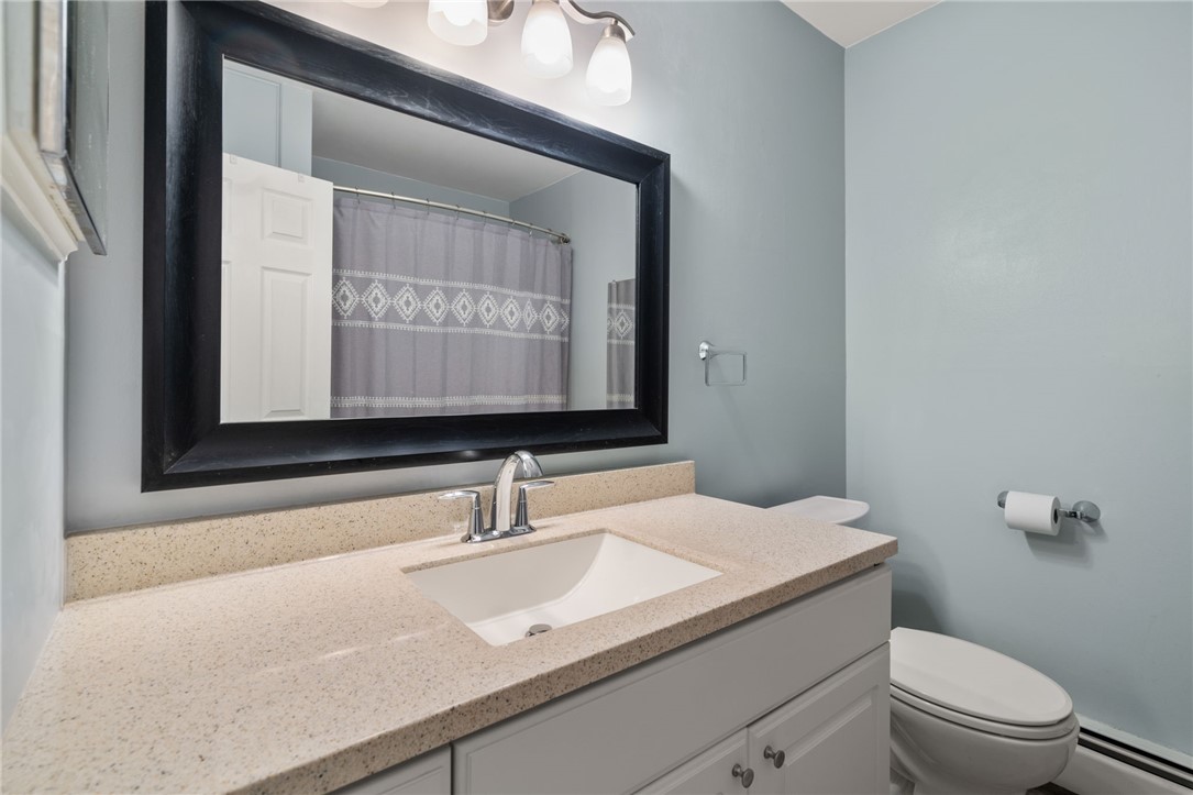 349 Main Road, Unit 102 Tiverton, RI 02878 - Photo 13 of 33