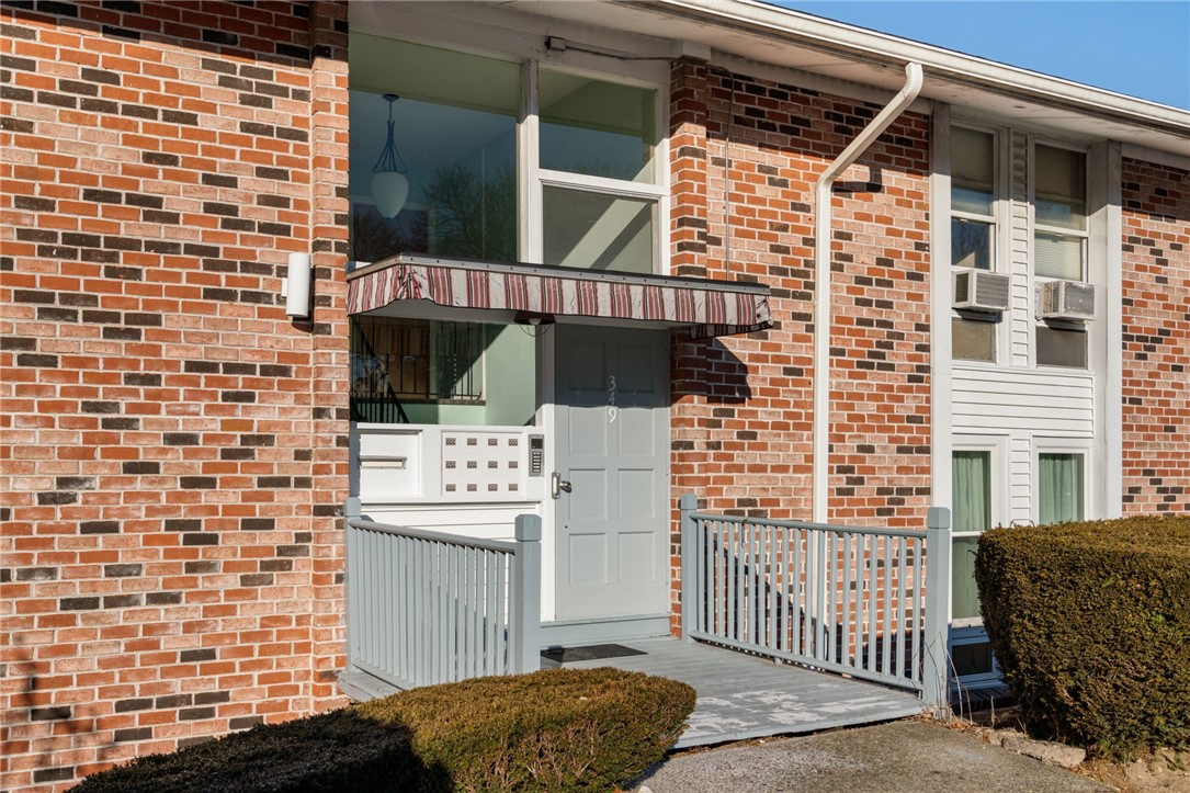 349 Main Road, Unit 102 Tiverton, RI 02878 - Photo 27 of 33
