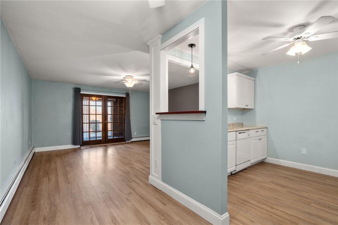 349 Main Road, Unit 102 Tiverton, RI 02878 - Photo 4 of 33