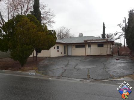 45422 Raysack Avenue Lancaster, CA 93535 - Photo 1 of 10 Primary Photo