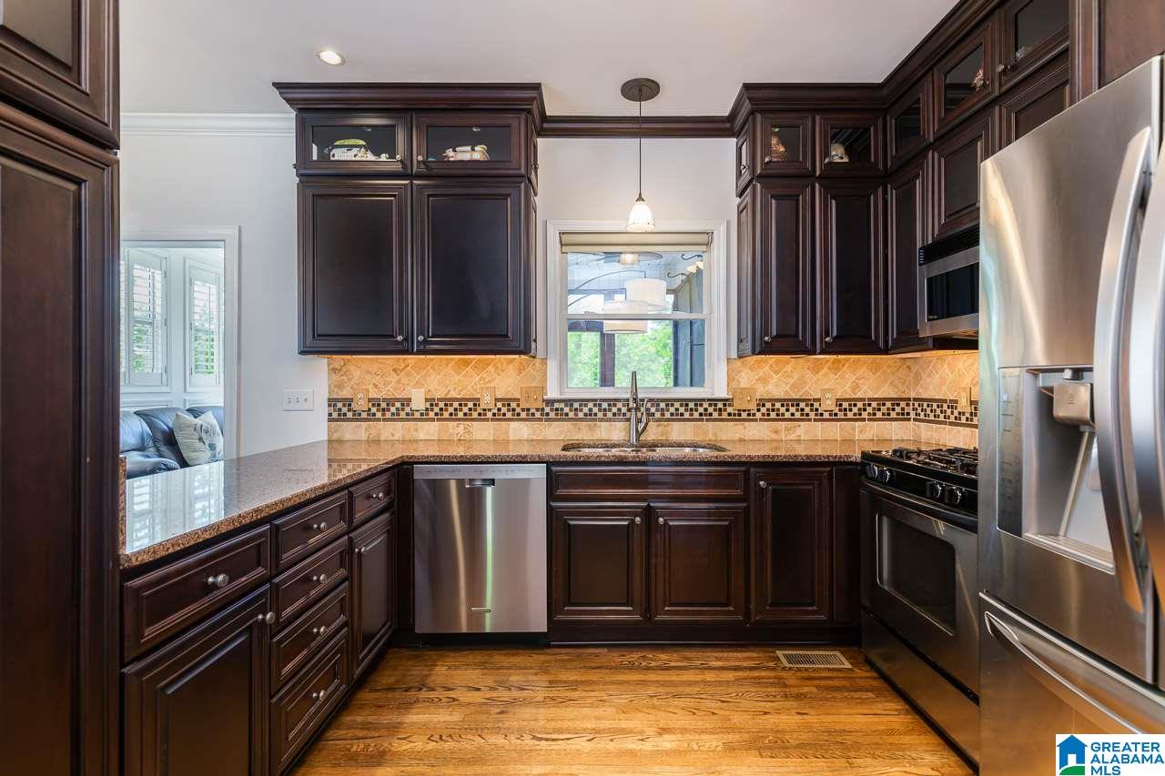 901 Highland Road Birmingham, AL 35209 - Photo 8 of 46