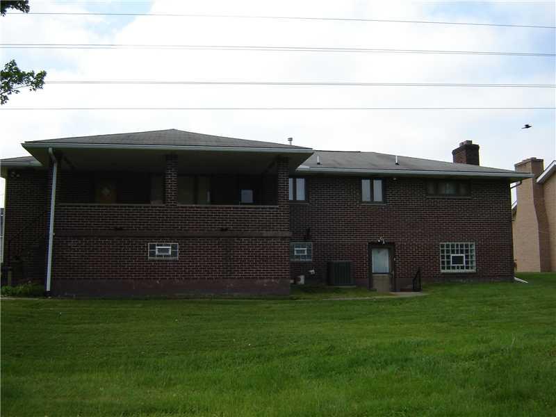 745 Maple Street Harwick, PA 15049 - Photo 2 of 7 Exterior Back.