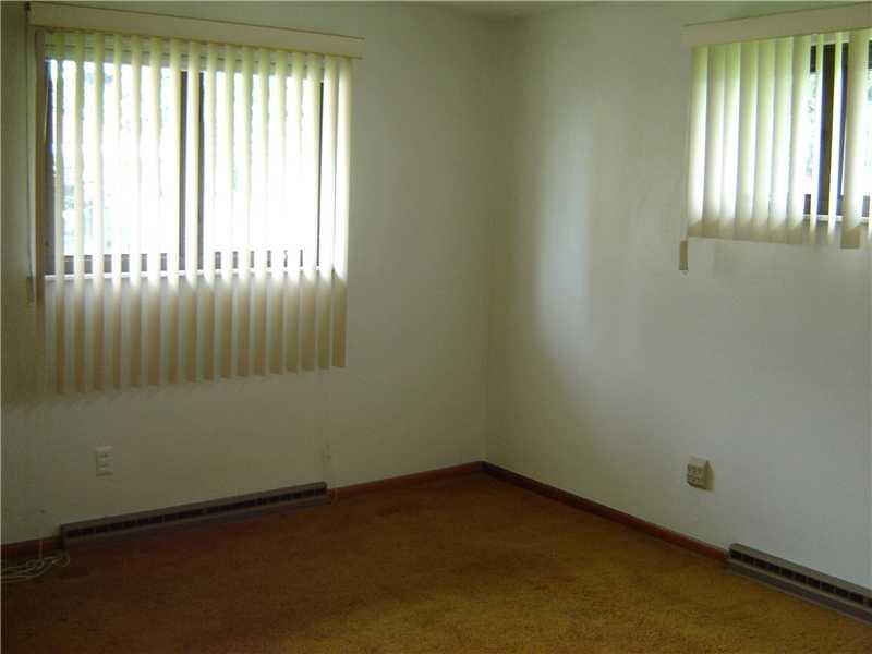 745 Maple Street Harwick, PA 15049 - Photo 6 of 7 Bedroom.
