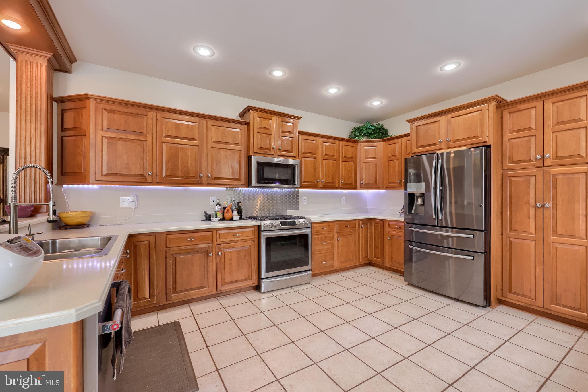 4972 Farmington Road Harrisburg, PA 17112 - Photo 12 of 57